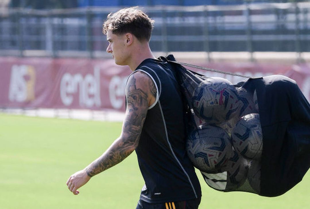 Roma, primo allenamento in vista del Cagliari – FOTO GALLERY - immagine 8