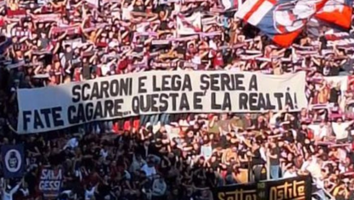 FOTO Bologna-Milan rinviata, la curva rossoblù attacca la Lega: “Fate ca***e!” - immagine 1