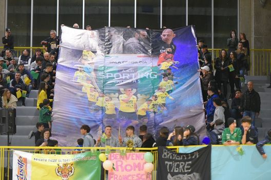 Serie A calcio a 5, derby storico tra Sporting Sala Consilina e Feldi Eboli: sospeso per black-out- immagine 2