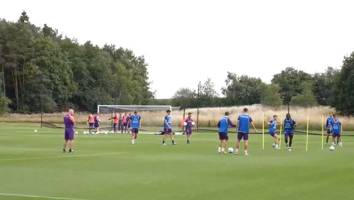 La Fiorentina si allena in Inghilterra: le novità su Gudmundsson, Mandragora e Viti La Fiorentina si allena in Inghilterra: le novità su Gudmundsson, Mandragora e Viti - immagine 1