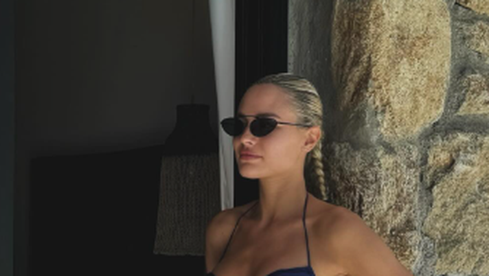 Nicole celebra il primo giorno della sua estate. Fisico spaziale per l’ex lady Pinamonti  Nicole celebra il primo giorno della sua estate. Fisico spaziale per l’ex lady Pinamonti - immagine 1