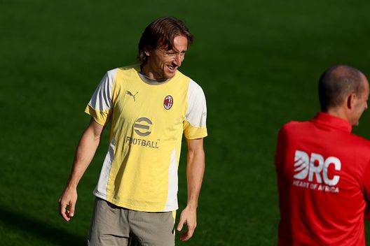 Luka Modric oggi a Milanello (Photo by Giuseppe Cottini/AC Milan via Getty Images) Gimenez in gruppo dopo il Messico: oggi a Milanello, tutte le foto
