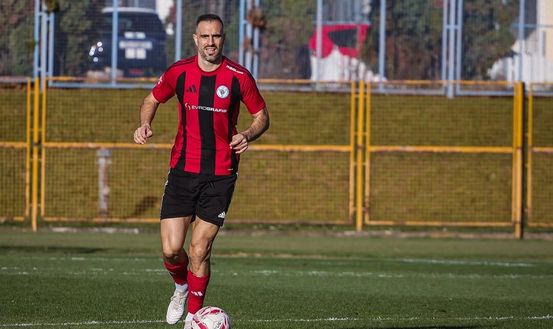 Nikola Maksimovic in rappresentanza del Kustosija Zagreb (Druga Nogotmena Liga; stagione 2025/26)