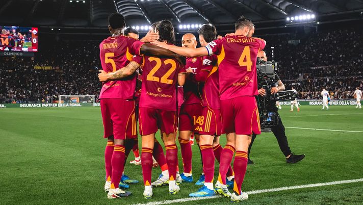 Serie A, la Roma cala il poker: 4-0 alla Fiorentina. Gasperini a -1 dalla Juve e -3 dal Milan - immagine 1