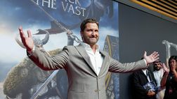 Gerard Butler ironizza sul falconiere Bernabé: “Mi dicono sia un tipo strano”