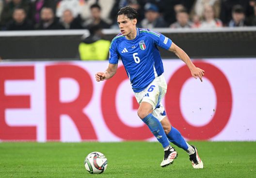 Samuele Ricci in azione contro la Germania. (Photo by Stuart Franklin/Getty Images) Italia, “Ricomincio da tre”: il ritorno in maglia azzurra di Ricci, Buongiorno e Scamacca- immagine 3