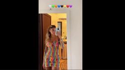 VIDEO/ Instagram, Chiara Frattesi e il vestito multicolore: social in fiamme