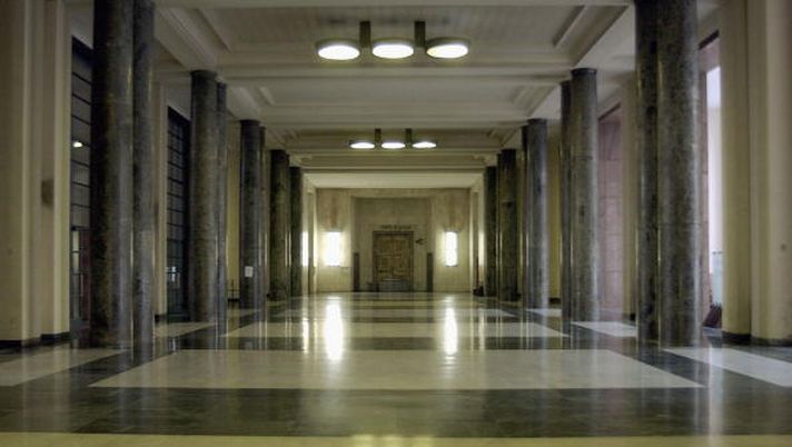 procura-milano-inchiesta-archiviazione-elliott-red-bird-blu-skye