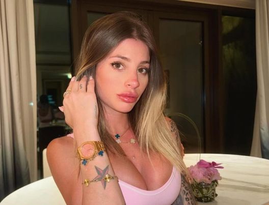 Chiara Nasti senza filtri: “Scoppiavo per ogni cosa, credevo di essere pazza. Poi ho…” Chiara Nasti senza filtri: “Scoppiavo per ogni cosa, credevo di essere pazza. Poi ho…” - immagine 1