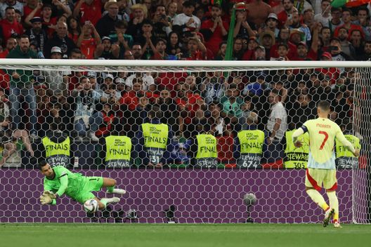 Diogo Costa aspetta a festeggiare il titolo del Porto e avverte i tifosi del Portogallo- immagine 2