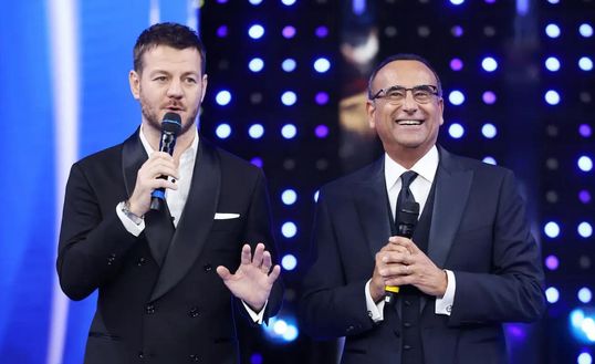 Getty Images Ultras, il caso arriva a Sanremo. Interrogazione Gasparri: “4 cantanti in gara amici di Lucci”- immagine 3