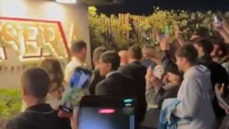 Cena Scudetto terminata, anche Meret lascia Posillipo. I tifosi: “Grande Alex”