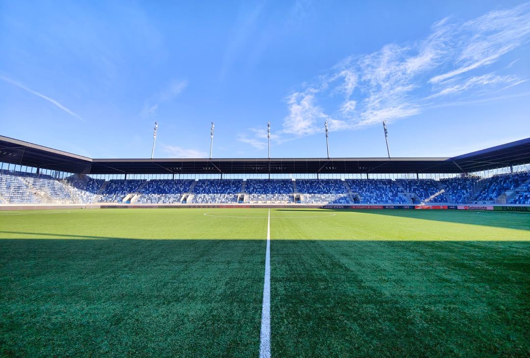FOTO – Lo Stade de la Tuilière, casa del Losanna: qui si decide il cammino viola - immagine 2