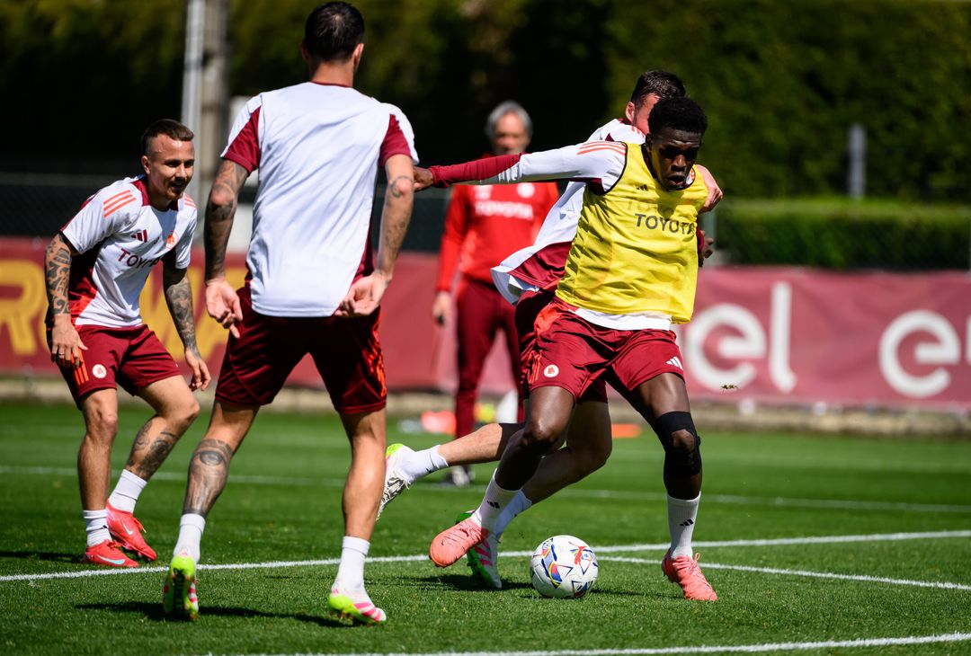 Verso Roma-Juventus: l’allenamento a Trigoria – FOTO GALLERY - immagine 21