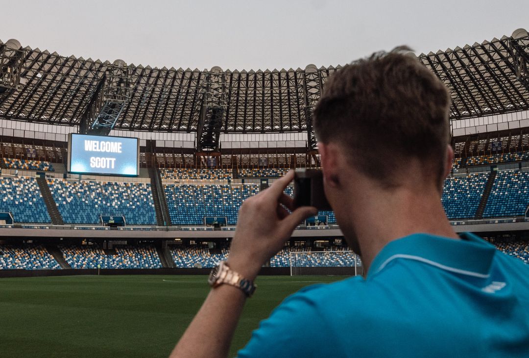 GALLERY Le prime foto di McTominay con la maglia del Napoli: set speciale per lui - immagine 13