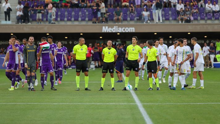 Fiorentina-Carrarese, maglie vendute all’asta. Il ricavato andrà al Meyer - immagine 1