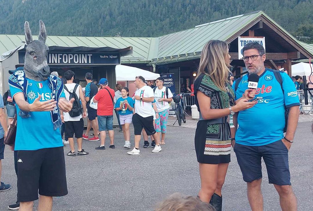 GALLERY A Dimaro arriva un tifoso…travestito con una testa di asino! - immagine 3