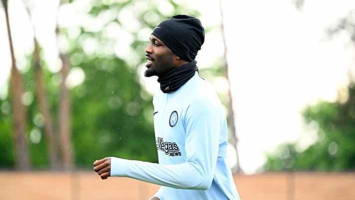 VIDEO / Thuram, siparietto sotto la pioggia: “Tifosi contenti pure se…” - immagine 1