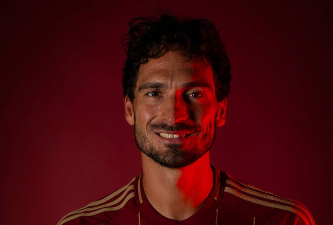 Roma, le prime immagini di Hummels con la maglia giallorossa – FOTO GALLERY - immagine 9