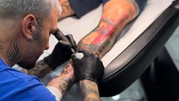 Politano si incide sulla pelle lo scudetto: il bellissimo tatuaggio – LA FOTOGALLERY