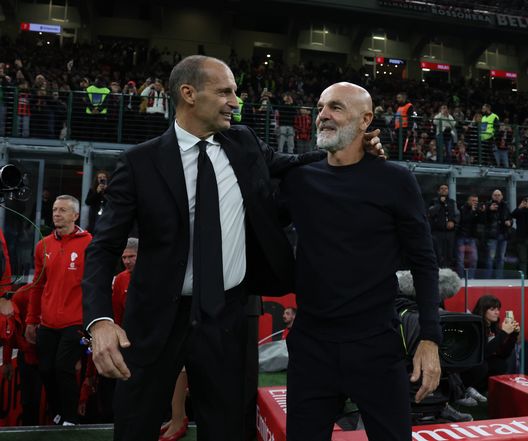 Passato, presente e futuro del Milan in una foto. (Getty Images) I top e i flop della 7a giornata di Serie A: Leao c’è, tracollo Juve e tanta noia- immagine 5