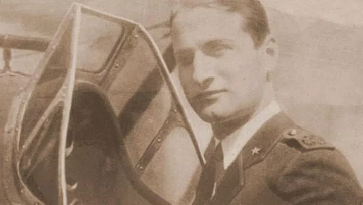 Storia di Giovanni Monti, il valoroso bomber biancoscudato che amava volare - immagine 1