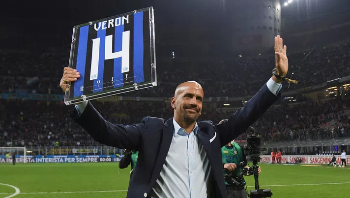 Veron snobba il Napoli: “Inter favorita per lo scudetto, ecco le principali rivali” - immagine 1