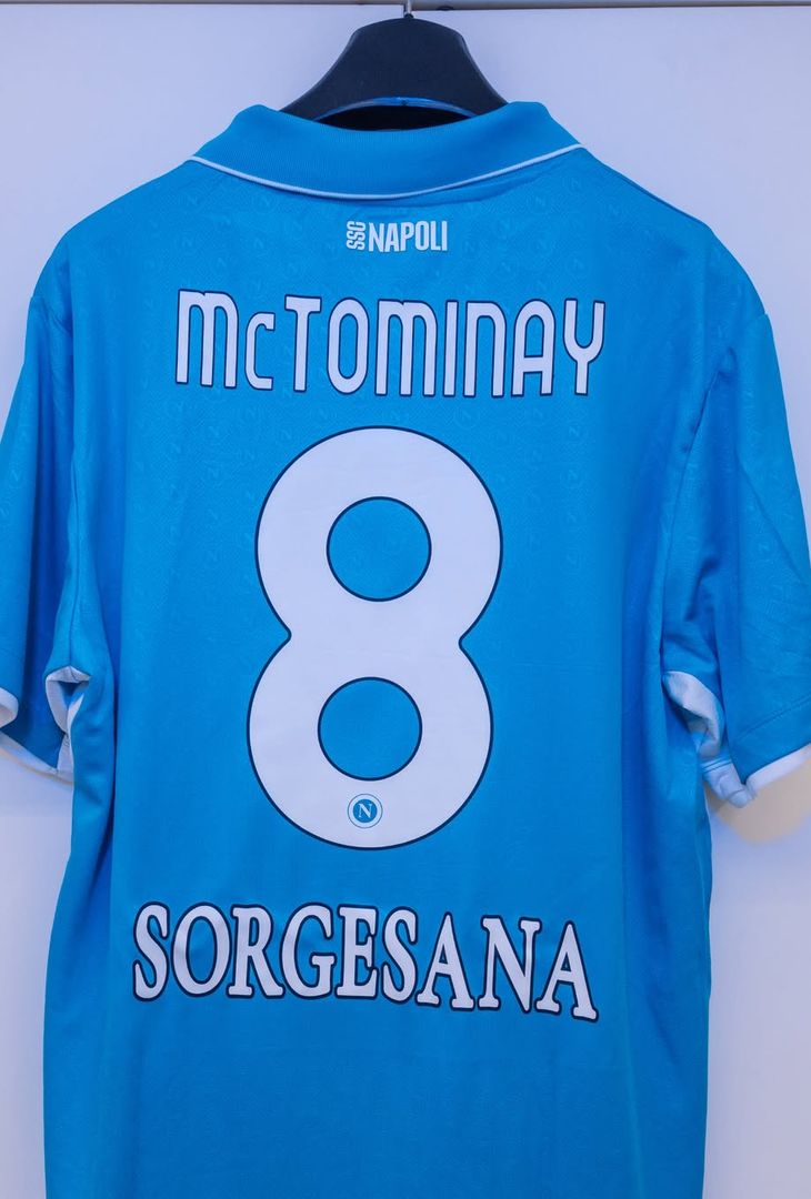 GALLERY Napoli-Fiorentina, tutto pronto nello spogliatoio: la scelta sulla divisa - immagine 3