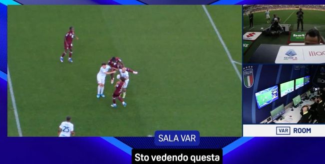 Open Var Torino-Inter, Mariani: “Non è rigore, anzi sì”. Poi spiega ai giocatori perché ha cambiato idea- immagine 3