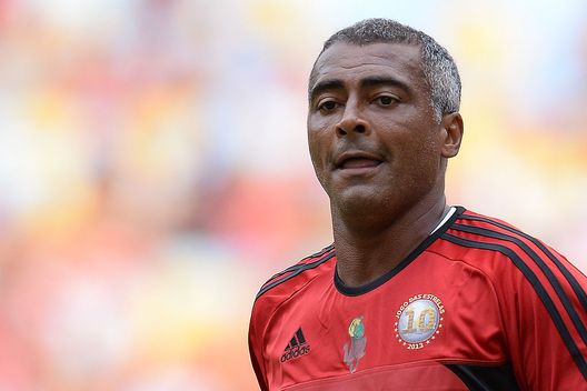 Romario torna in campo a 58 anni: “Giocherò con mio figlio” Romario torna in campo a 58 anni: “Giocherò con mio figlio” - immagine 1