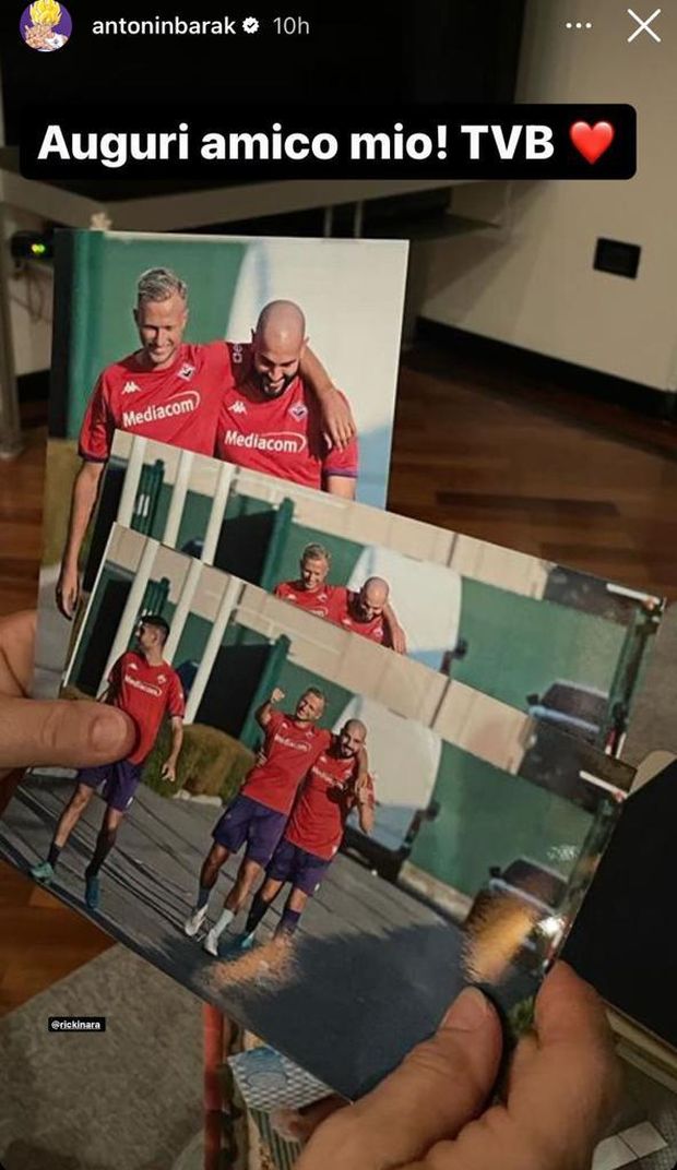 FOTO – Barak fa gli auguri ad un ex compagno di squadra- immagine 2