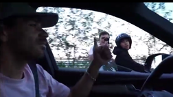 Il Cholito Simeone fermato da due tifosi in scooter: ecco cosa gli dicono