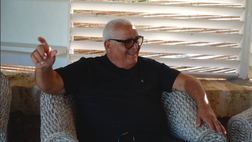 Corvino e la borsa regalata a Vidic: “Era già della Fiorentina, ma a Natale…” [VIDEO]