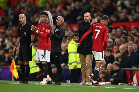 Manchester United, Sancho fuori da tutto. Anche dalla foto ufficiale della squadra…- immagine 2