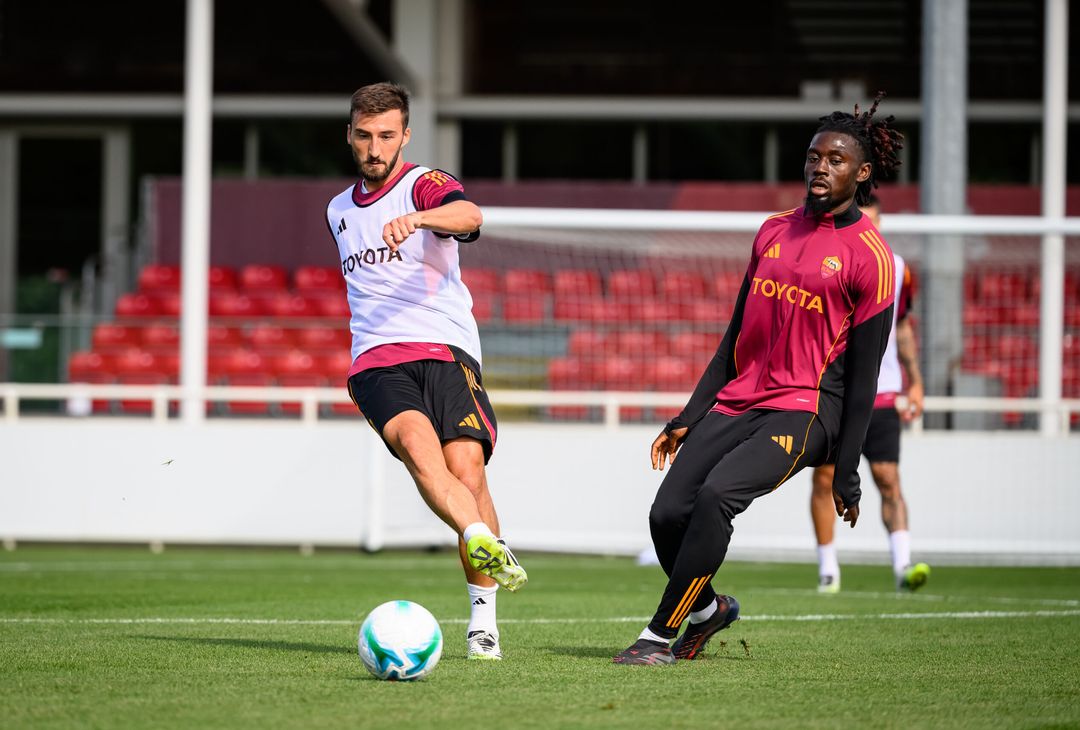 Roma, il secondo giorno di ritiro al St. George’s Park – FOTO GALLERY - immagine 60