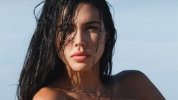 Michelle Sander, l’ultimo scatto fa girare la testa. Foto in topless per l’ex lady Petagna
