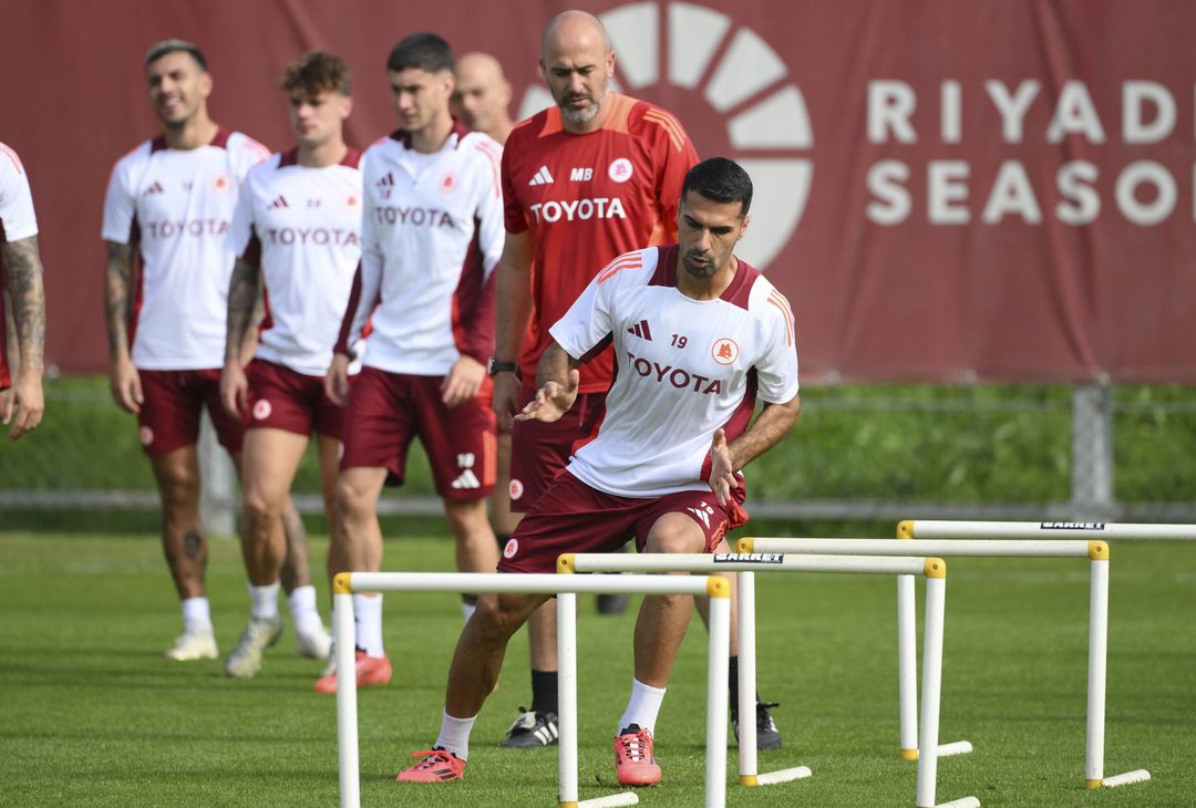 Roma, l’allenamento a Trigoria in vista della Dinamo Kiev – FOTO GALLERY - immagine 13