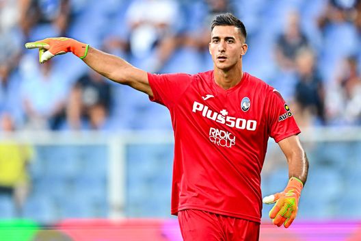 GENOA, ITALY - AUGUST 13: Juan Musso of Atalanta reacts during the Serie A match between UC Sampdoria and Atalanta BC at Stadio Luigi Ferraris on August 13, 2022 in Genoa, Italy. (Photo by Simone Arveda/Getty Images) Terracciano in bilico. La Fiorentina vuole Musso- immagine 2