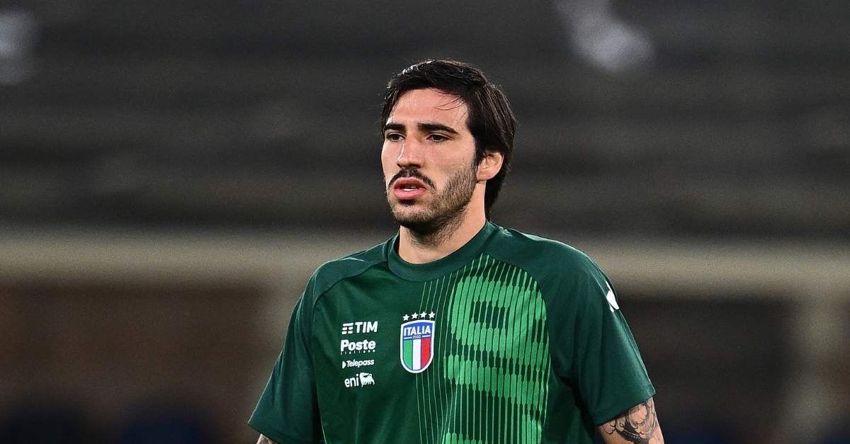 Ravezzani: “Tonali straordinario. Resterà il più grande rimpianto del Milan” Ravezzani: “Tonali straordinario. Resterà il più grande rimpianto del Milan”