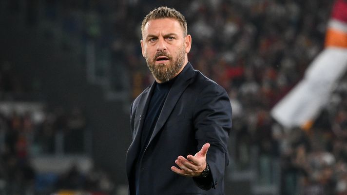 UFFICIALE – La Roma annuncia il rinnovo di De Rossi: i dettagli. Friedkin: “A lungo con lui” UFFICIALE – La Roma annuncia il rinnovo di De Rossi: i dettagli. Friedkin: “A lungo con lui” - immagine 1
