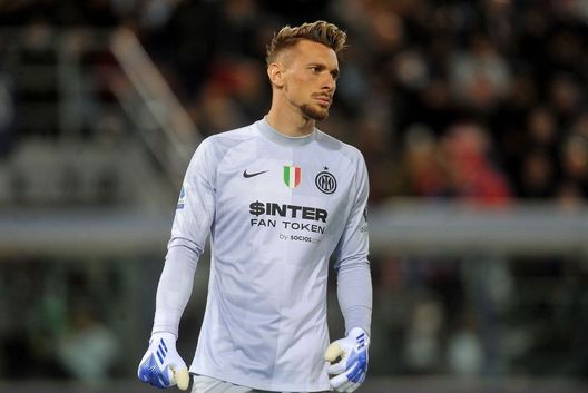 Bologna, Italia - 27 aprile 2022: Ionut Radu con la maglia dell'Inter. (Foto di Mario Carlini / Iguana Press/Getty Images)