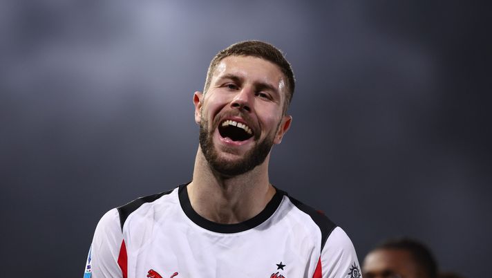 Milan, Pavlovic si racconta: “Siamo cresciuti tutti con Allegri. Vlahovic? E’ il numero uno” - immagine 1