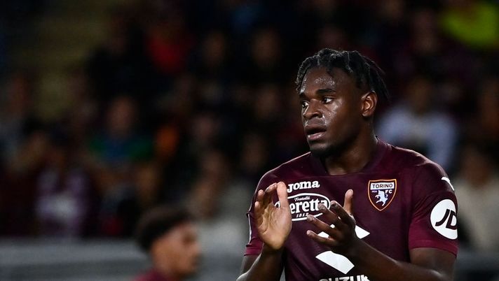 Torino-Roma, out Zapata: ha lasciato il ritiro per motivi familiari - immagine 1
