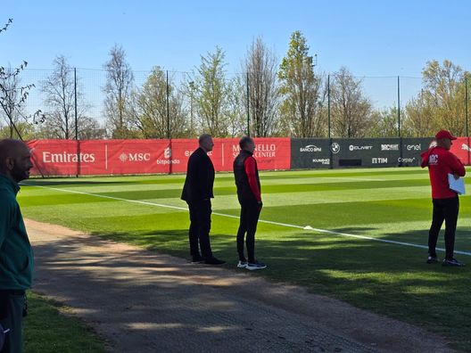 Milan, aggiornamenti da Milanello: continua la preparazione per la sfida con il Napoli- immagine 7