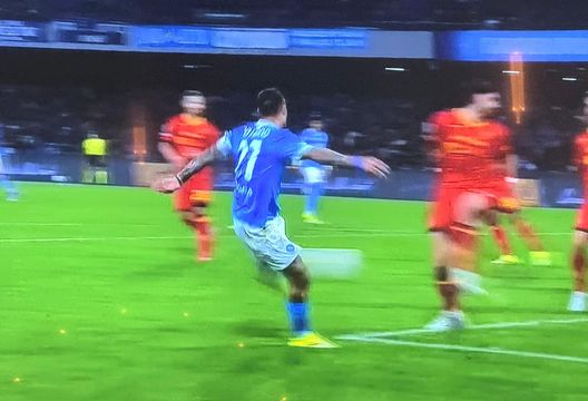 FINALE! Napoli-Lecce 2-1: gli azzurri vincono grazie alle reti di Hojlund e Politano - immagine 3