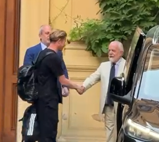 È IL DE BRUYNE DAY! Il belga è un nuovo calciatore del Napoli - immagine 3