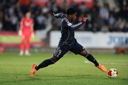 Endrick, momento d’oro: per ringraziare i compagni regala la Playstation a tutti- immagine 2