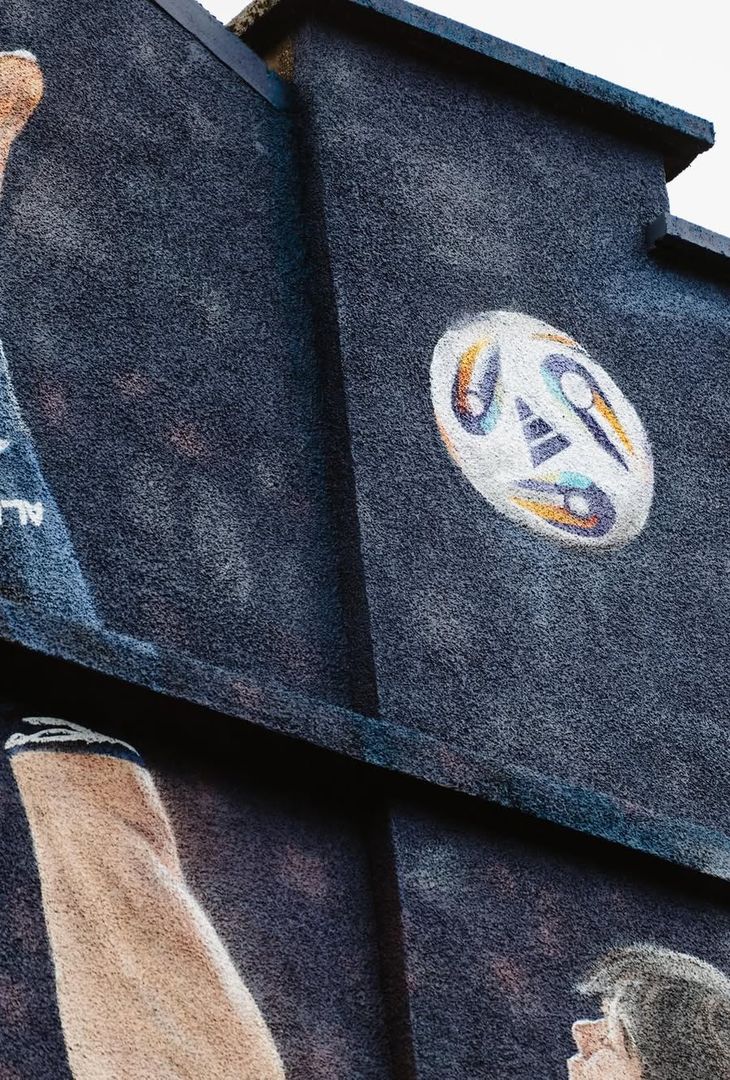 Il murales dedicato a Scott McTominay è completo! Ecco, dunque, l'opera d'arte realizzata nei pressi dell'Hampden Park di Glasgow e condivisa su Instagram dall'account della Nazionale scozzese.