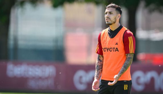 Paredes: le ferie tagliate, il ‘no’ all’Arabia e Soulé. Leandro ha voglia di Roma- immagine 2
