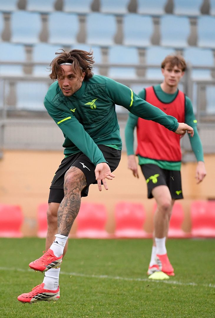 Lazio, dopo la Juve il ritiro a Coverciano: le immagini dell’allenamento – GALLERY - immagine 30